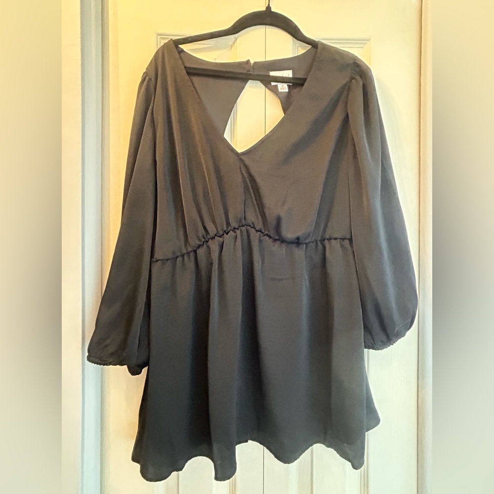 Chic Black Blouse with Keyhole Design